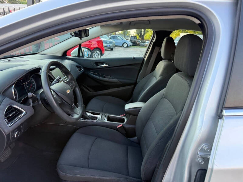 2017 Chevrolet Cruze LT Auto
