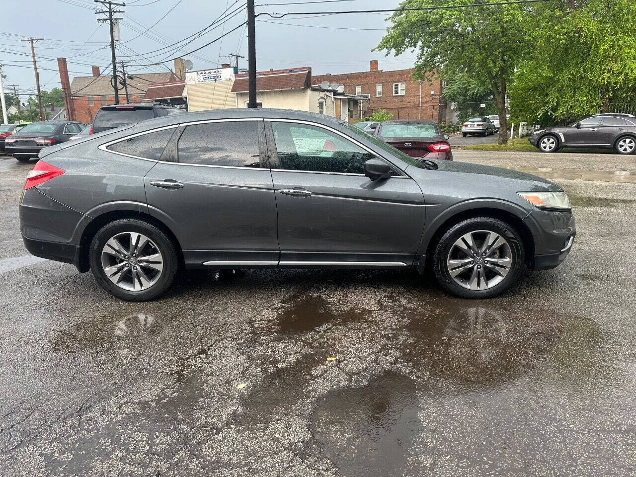 2013 Honda Crosstour for sale at Kelly Auto Group in Cleveland, OH