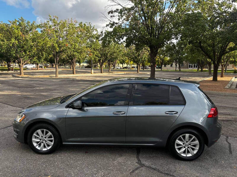 2017 Volkswagen Golf TSI S