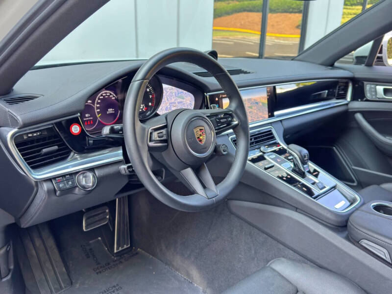 2023 Porsche Panamera 4 E-Hybrid