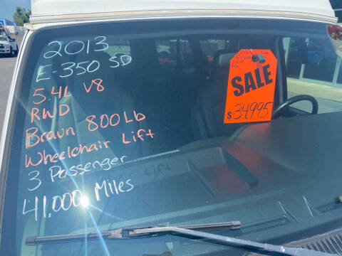 2013 Ford E-Series E-350 SD
