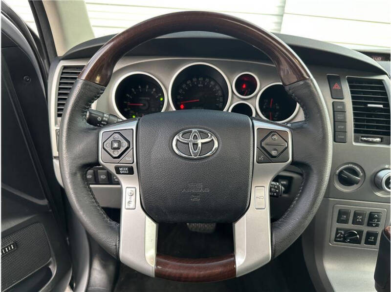 2014 Toyota Sequoia Platinum