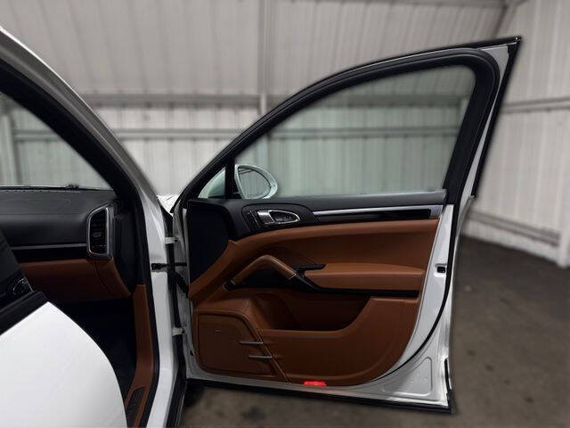 2017 Porsche Cayenne S