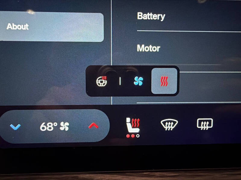 2024 Rivian R1T Adventure