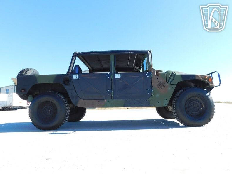 2002 AM General M1123