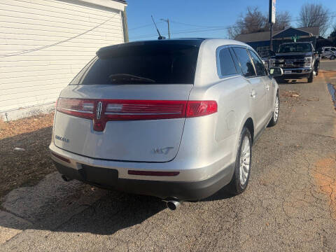2012 Lincoln MKT