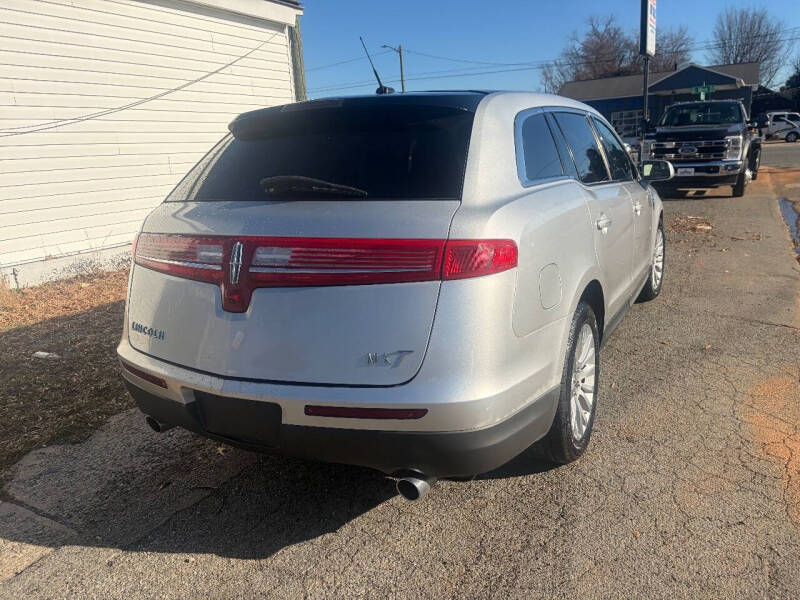 2012 Lincoln MKT