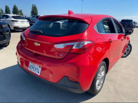 2017 Chevrolet Cruze LT Auto