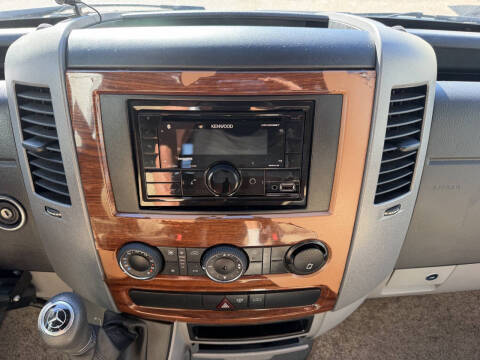 2017 Forest River Sunseeker MBS