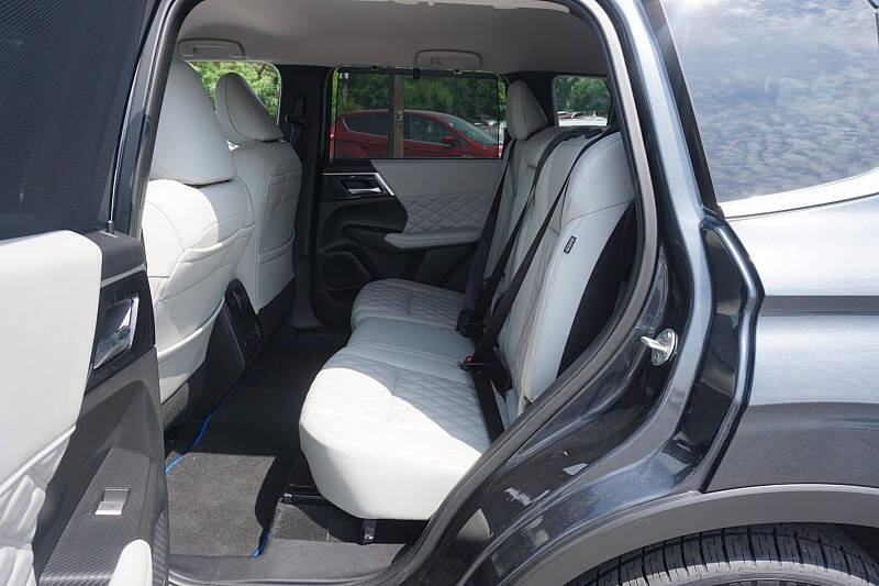 2024 Mitsubishi Outlander PHEV