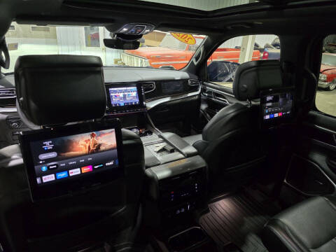 2022 Jeep Wagoneer Series III