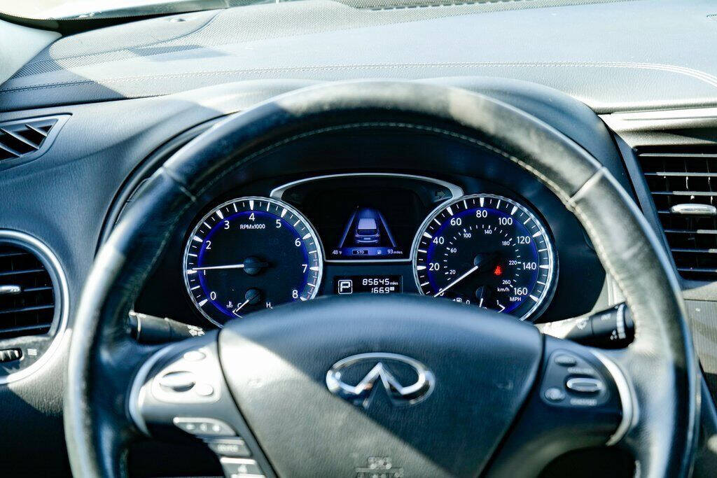 2019 INFINITI QX60 for sale at Auto Destination in Puyallup, WA