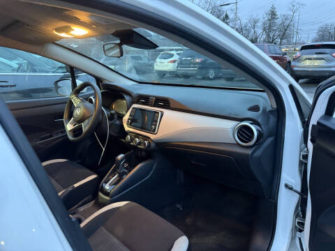 2021 Nissan Versa SV