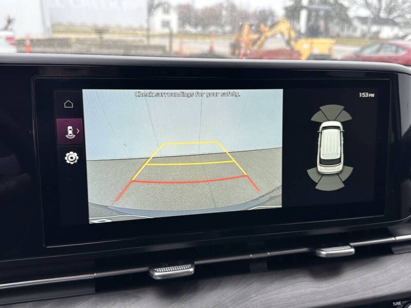 2024 Kia Carnival EX