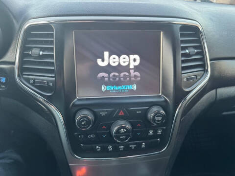 2017 Jeep Grand Cherokee Laredo