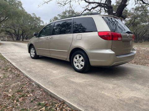 2004 Toyota Sienna XLE 7 Passenger