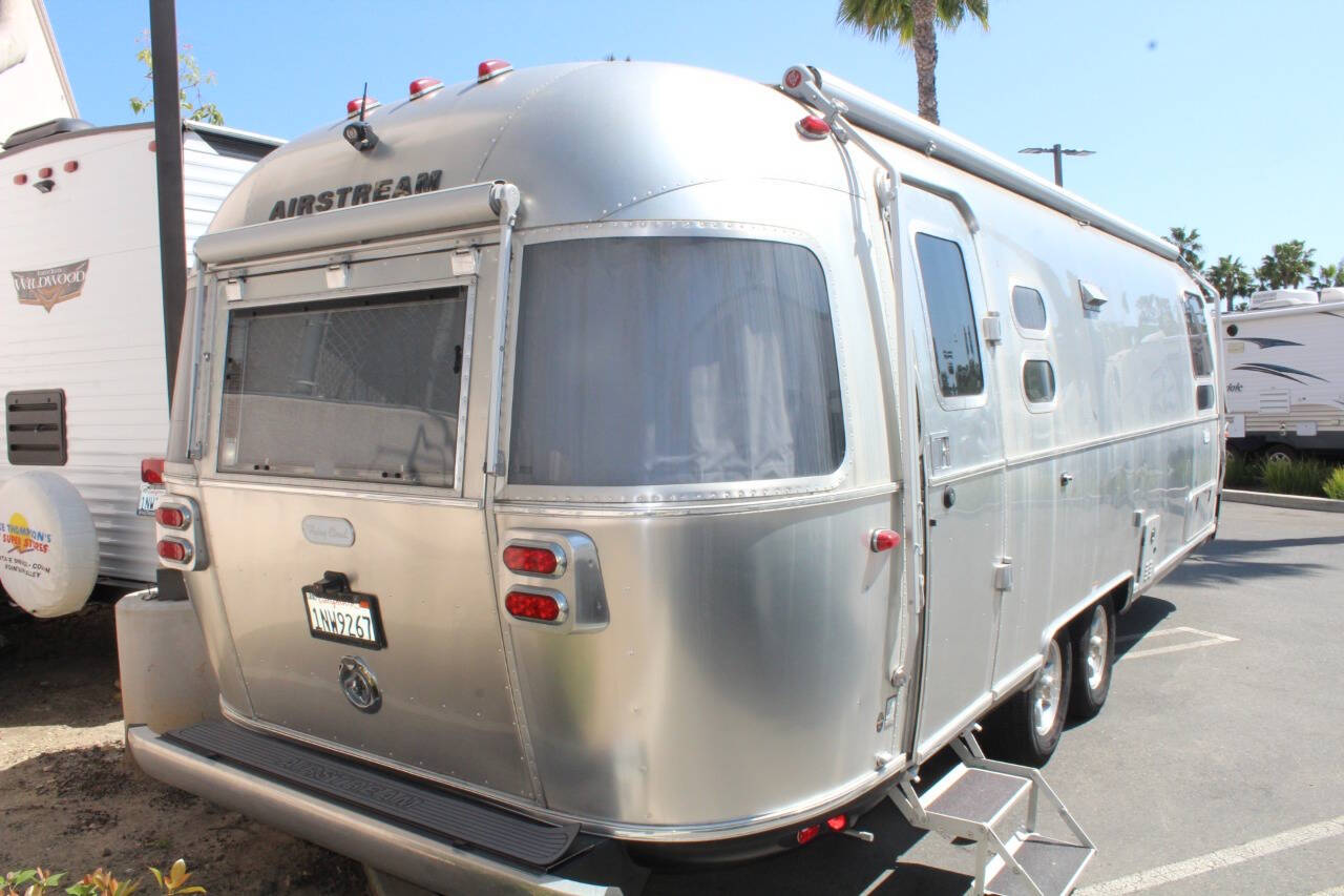 2022 Airstream Flying Cloud - Image 1