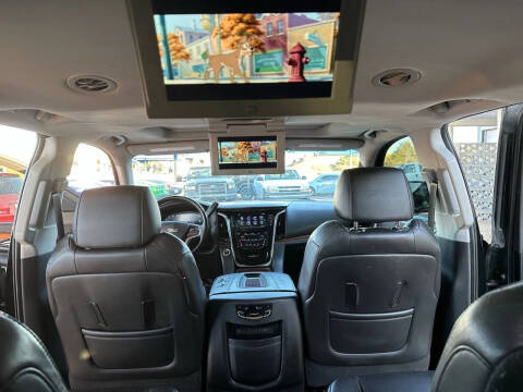 2018 Cadillac Escalade ESV Luxury