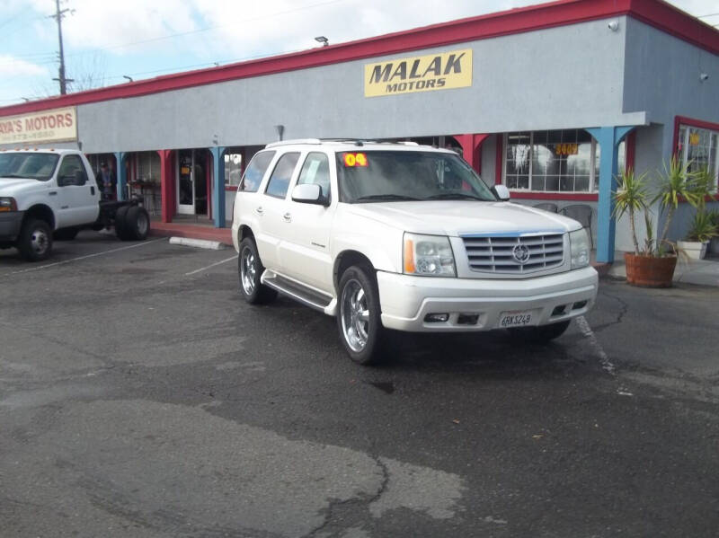 2004 Cadillac Escalade Base photo 6