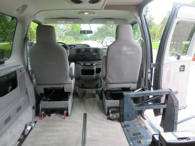 2014 Ford E-Series E-150 XLT