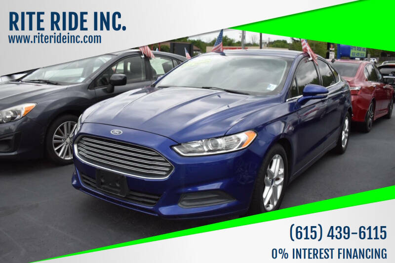 2016 Ford Fusion SE's photo