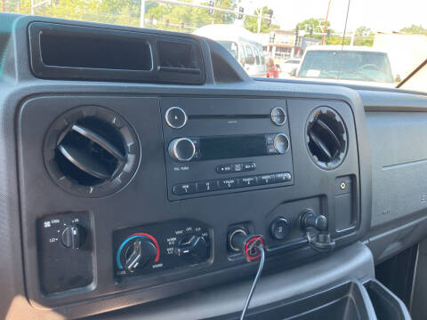 2012 Ford E-Series E-150