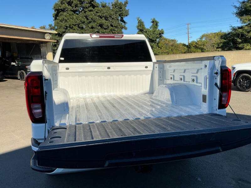 2023 GMC Sierra 1500 Pro