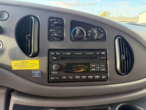 2007 Ford E-Series E-350 SD XLT