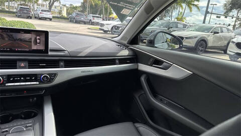 2017 Audi A4 2.0T quattro Prestige