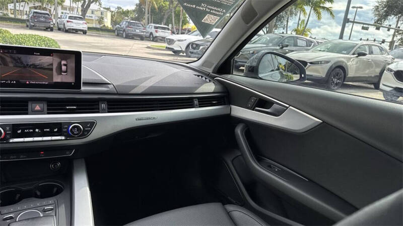 2017 Audi A4 2.0T quattro Prestige