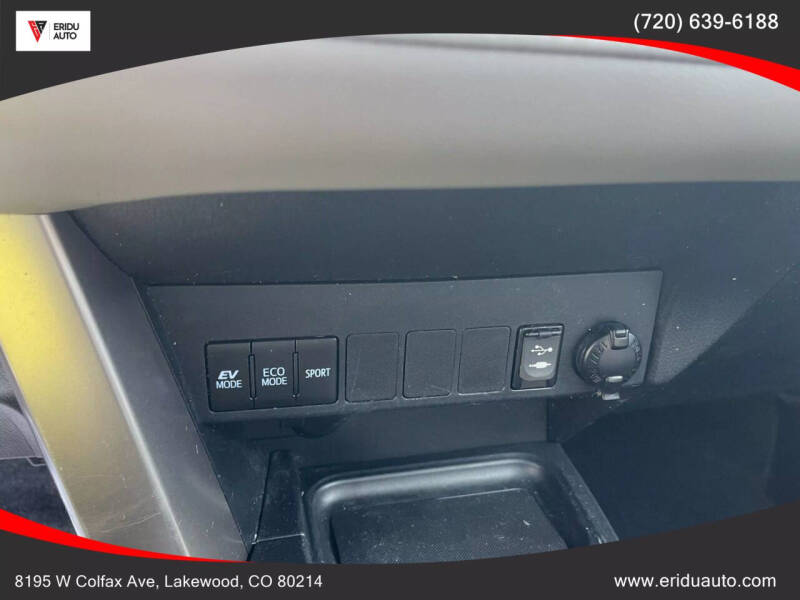 2017 Toyota RAV4 Hybrid XLE