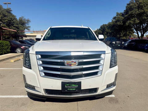 2016 Cadillac Escalade Luxury Collection