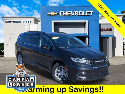2022 Chrysler Pacifica for sale at PHIL SMITH AUTOMOTIVE GROUP - SOUTHERN PINES GM in Southern Pines NC
