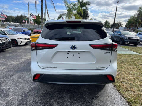 2023 Toyota Highlander Hybrid Limited