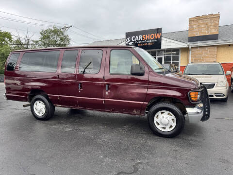 2004 Ford E-Series E-350 SD XLT