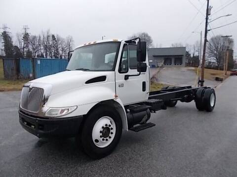 2006 International DuraStar 4300 for sale at Vehicle Network - Bruce Essick Truck Sales & Service in High Point NC