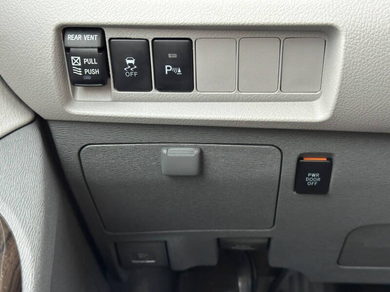 2019 Toyota Sienna XLE 7-Passenger