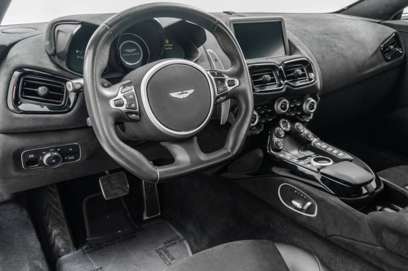2020 Aston Martin Vantage