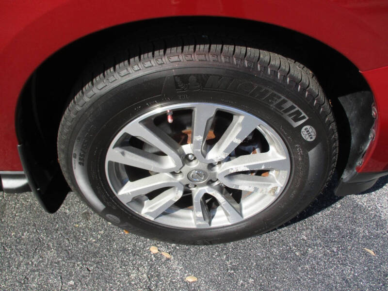 2016 Nissan Pathfinder SV