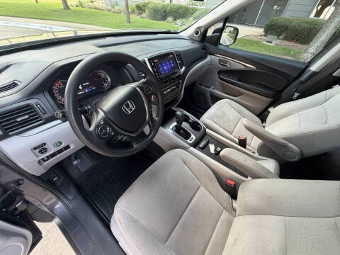 2017 Honda Pilot EX