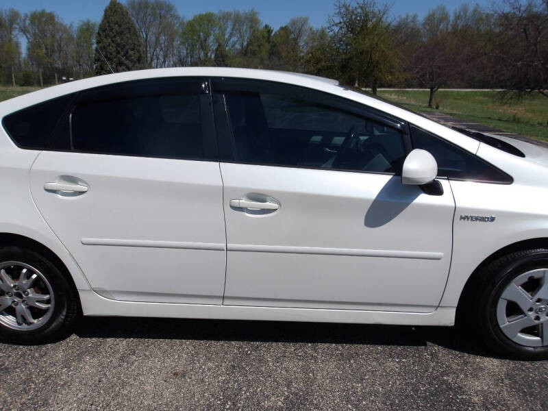 2010 Toyota Prius III