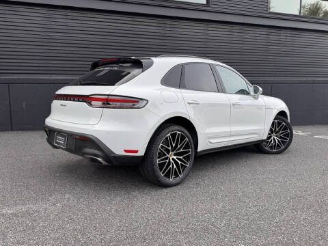 2025 Porsche Macan