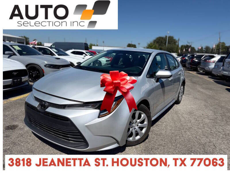 2024 Toyota Corolla LE's photo