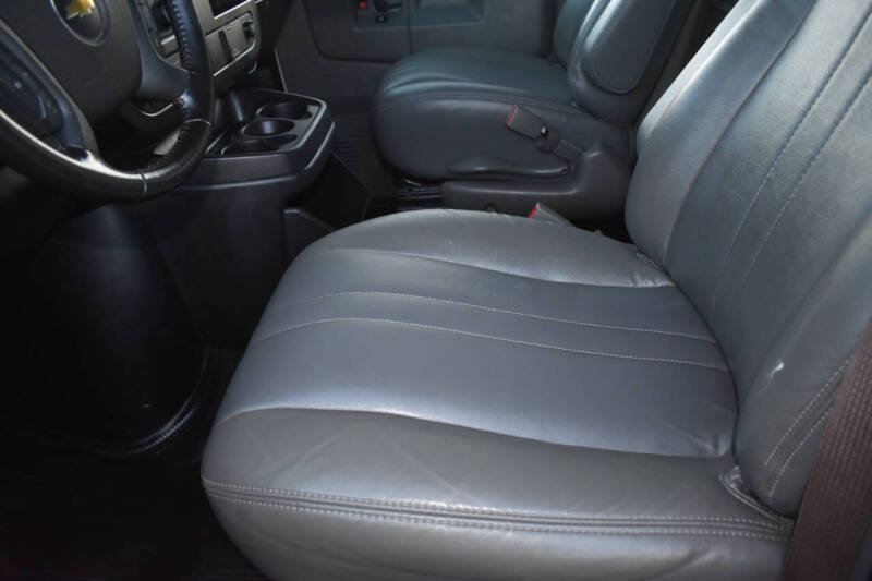 2021 Chevrolet Express 2500