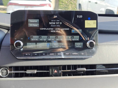 2025 Mitsubishi Outlander PHEV SE