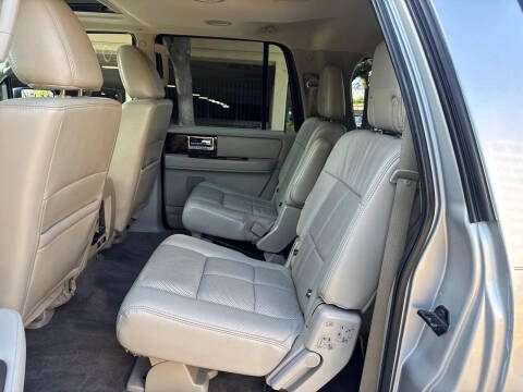 2012 Lincoln Navigator L
