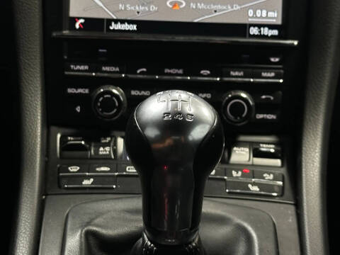 2016 Porsche Cayman GT4