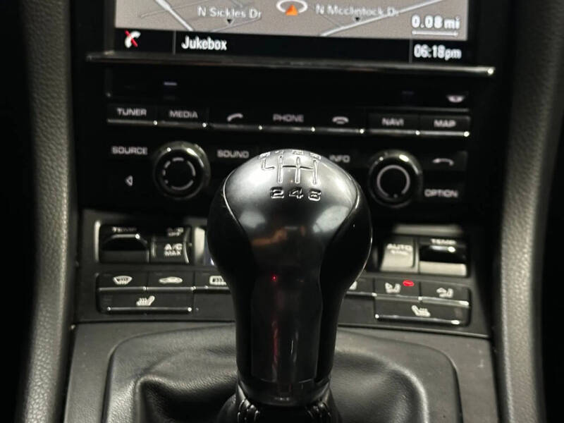 2016 Porsche Cayman GT4