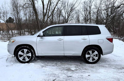 2008 Toyota Highlander for sale at Greystone Auto Group in Grand Rapids MI