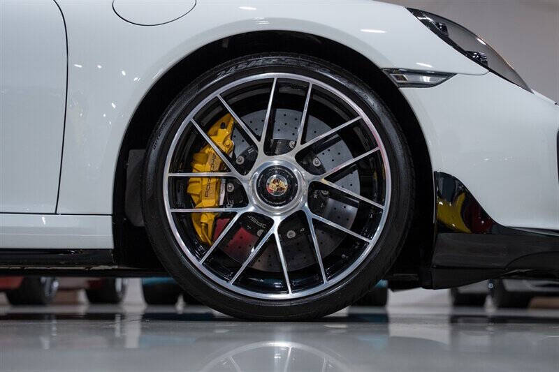 2018 Porsche 911 Turbo S